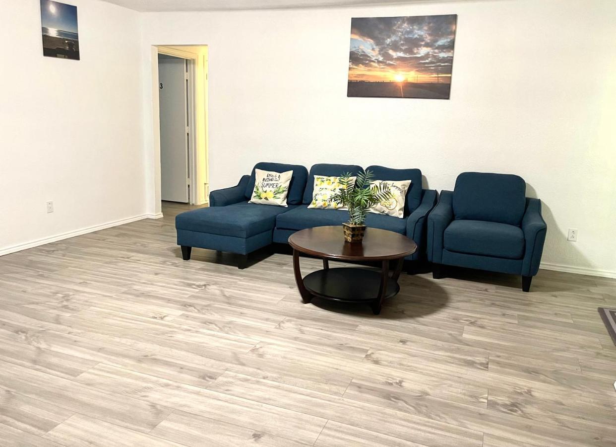 Apartmán Downtown In Plano Exteriér fotografie